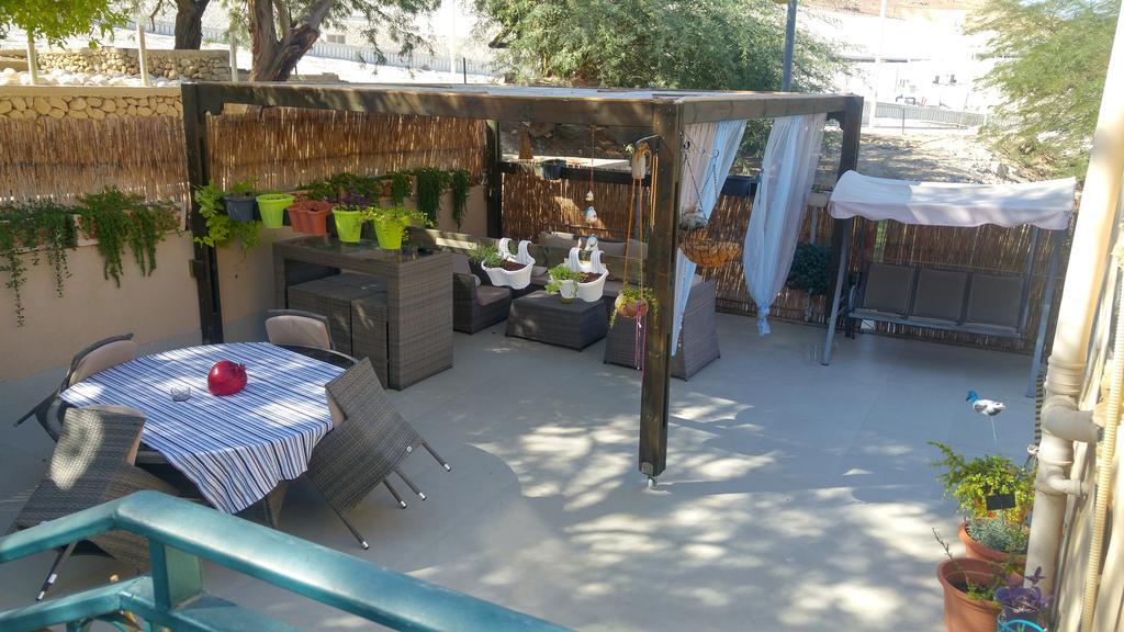 Martini Dead Sea Villa Neve Zohar Exterior photo